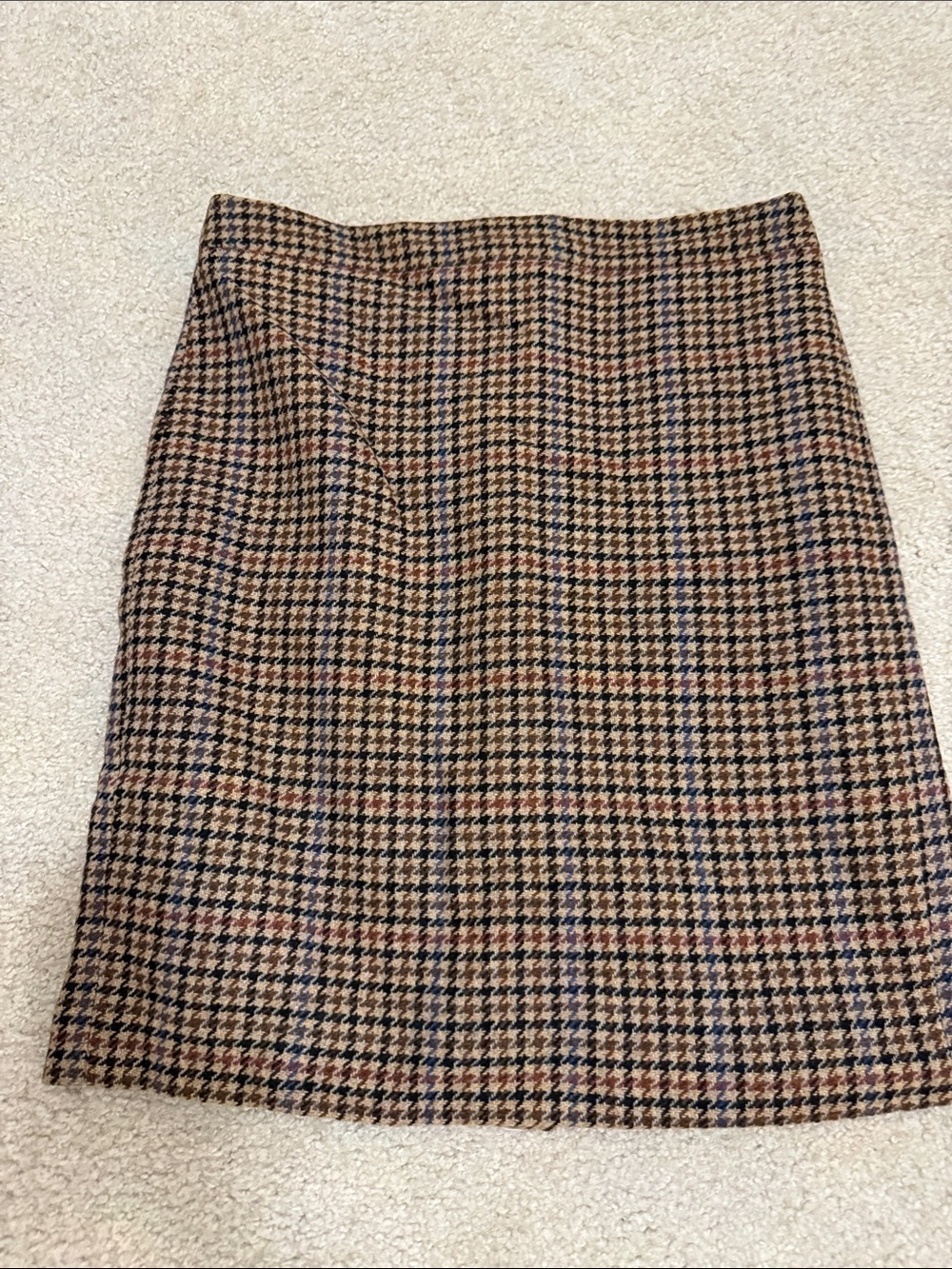 J Crew Classic Houndstooth Wool-Blend Pencil Skirt in Brown